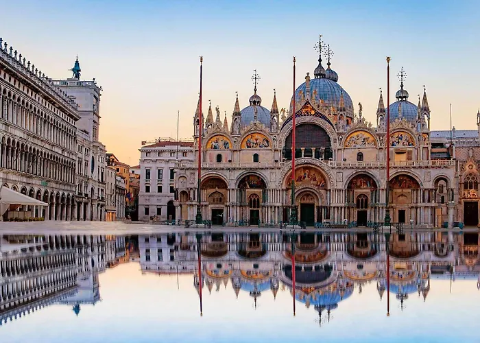 Venice Apartments